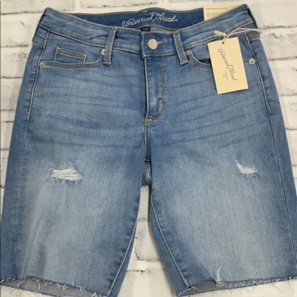 Universal Thread Women’s Mid-Rise Jean Shorts - Picture 4 of 5